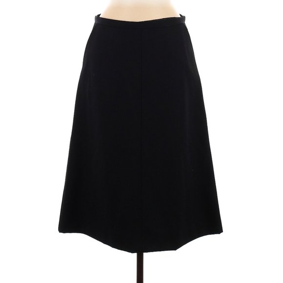 Dolce & Gabbana A-Line Skirt Classic Black Wool pockets 30” Waist Size 42
